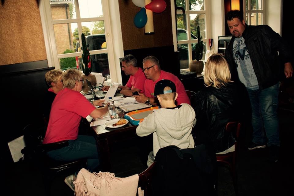 2016 Het cafe Facebook (2).jpg